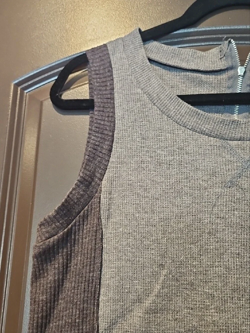 POL Two-Tone Ribbed Sleeveless Top - Light Gray & Charcoal